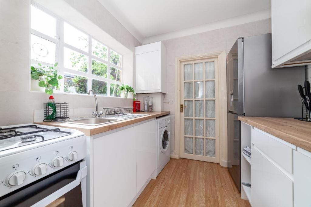 One Bedroom Flat In The Heart Of Brixton Londyn Zewnętrze zdjęcie