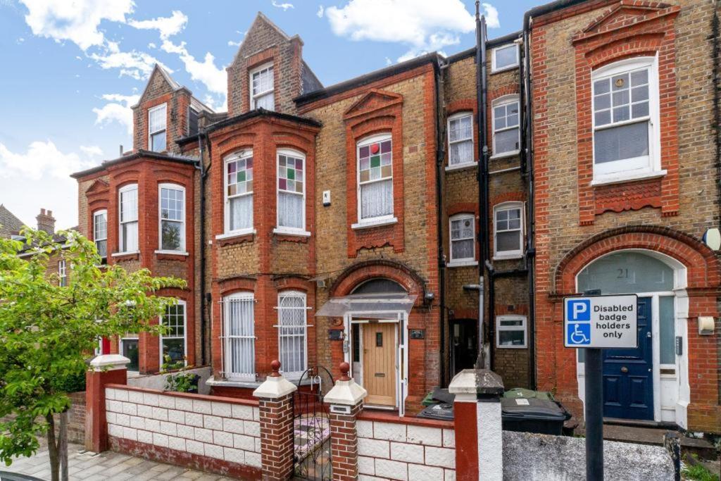 One Bedroom Flat In The Heart Of Brixton Londyn Zewnętrze zdjęcie